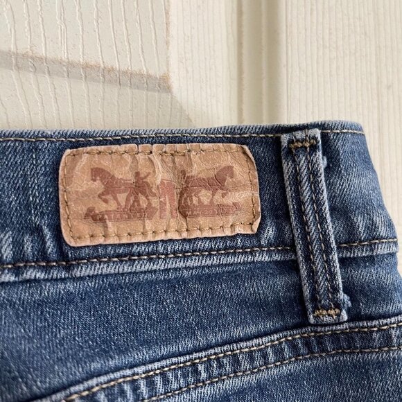 Levi's Women's 515 Bootcut Medium Wash Mid Rise Denim Blue Jeans Size 12 - Picture 7 of 9